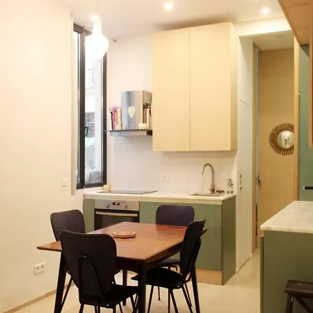 Haven Of Peace With Private Terrace Paris